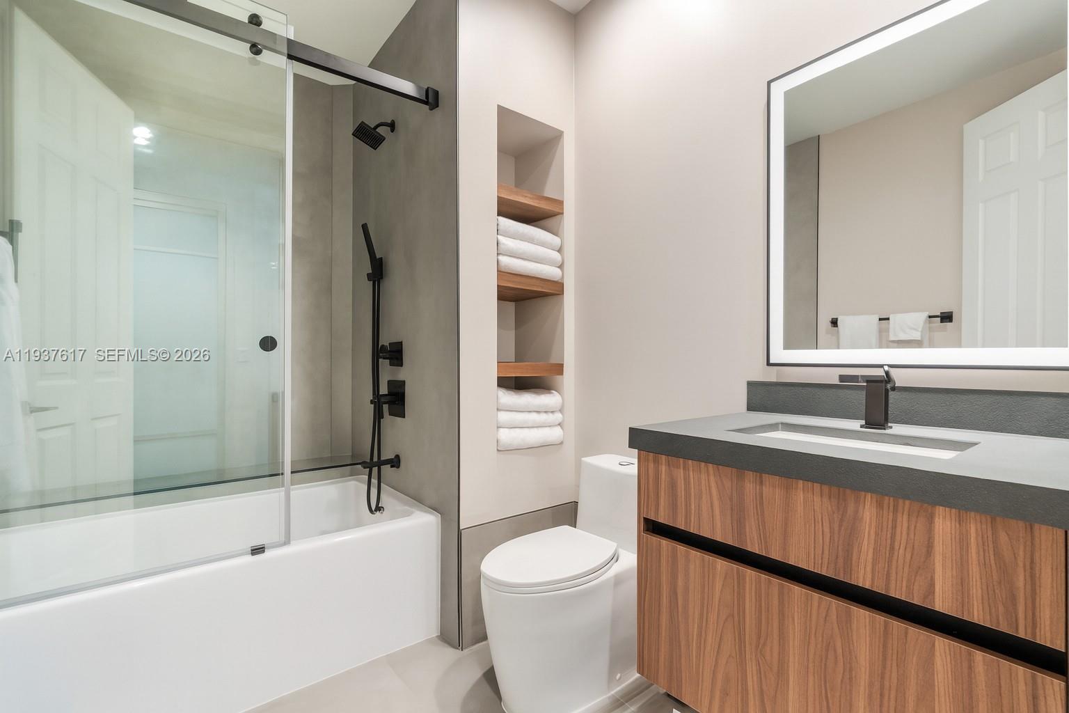 LONG LAKE RANCHES PLAT TW - Residential