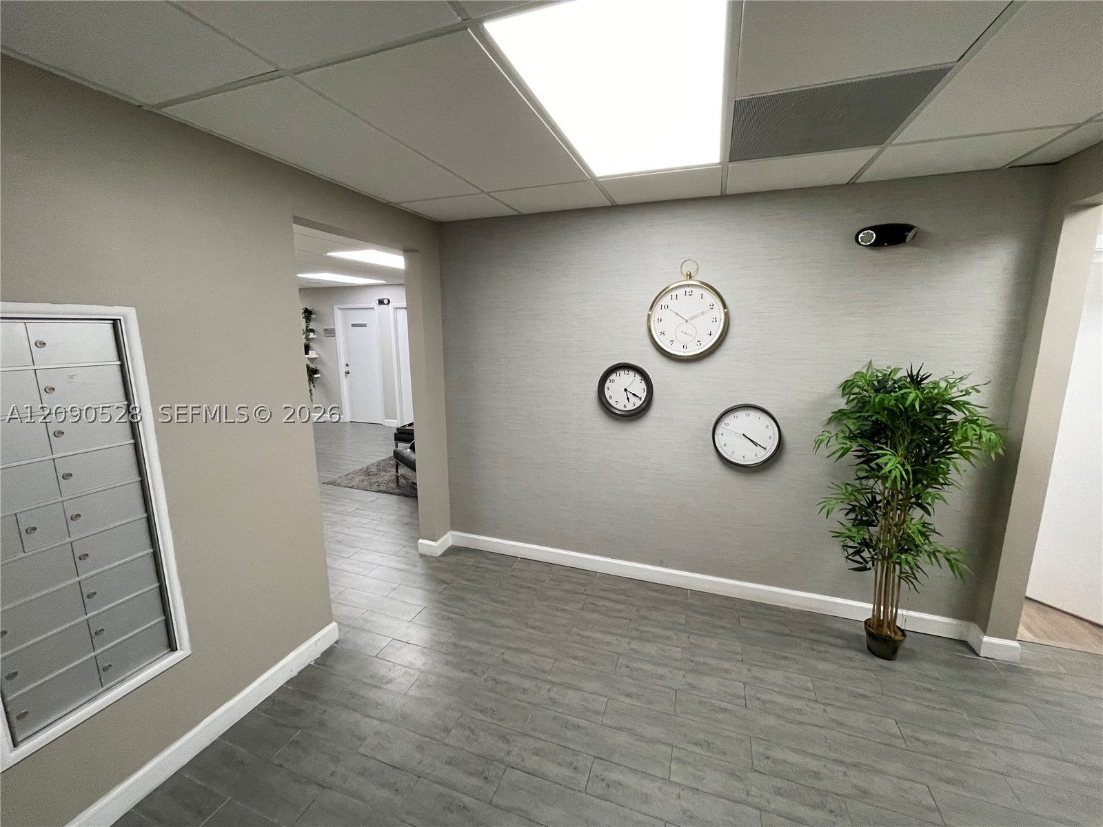 501 Golden Isles Dr 201-C