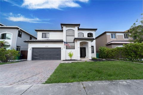 16258 SW 68th Ter Miami FL 33193