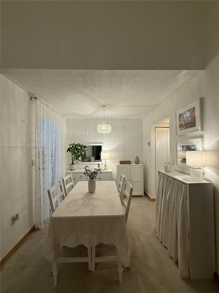 THE COURTS AT KENDALL CON - Residential