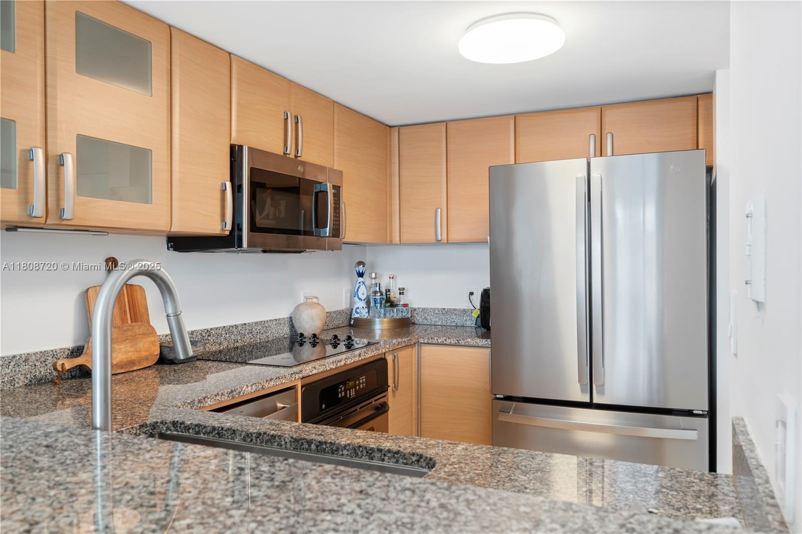 SKYLINE ON BRICKELL CONDO - Residential