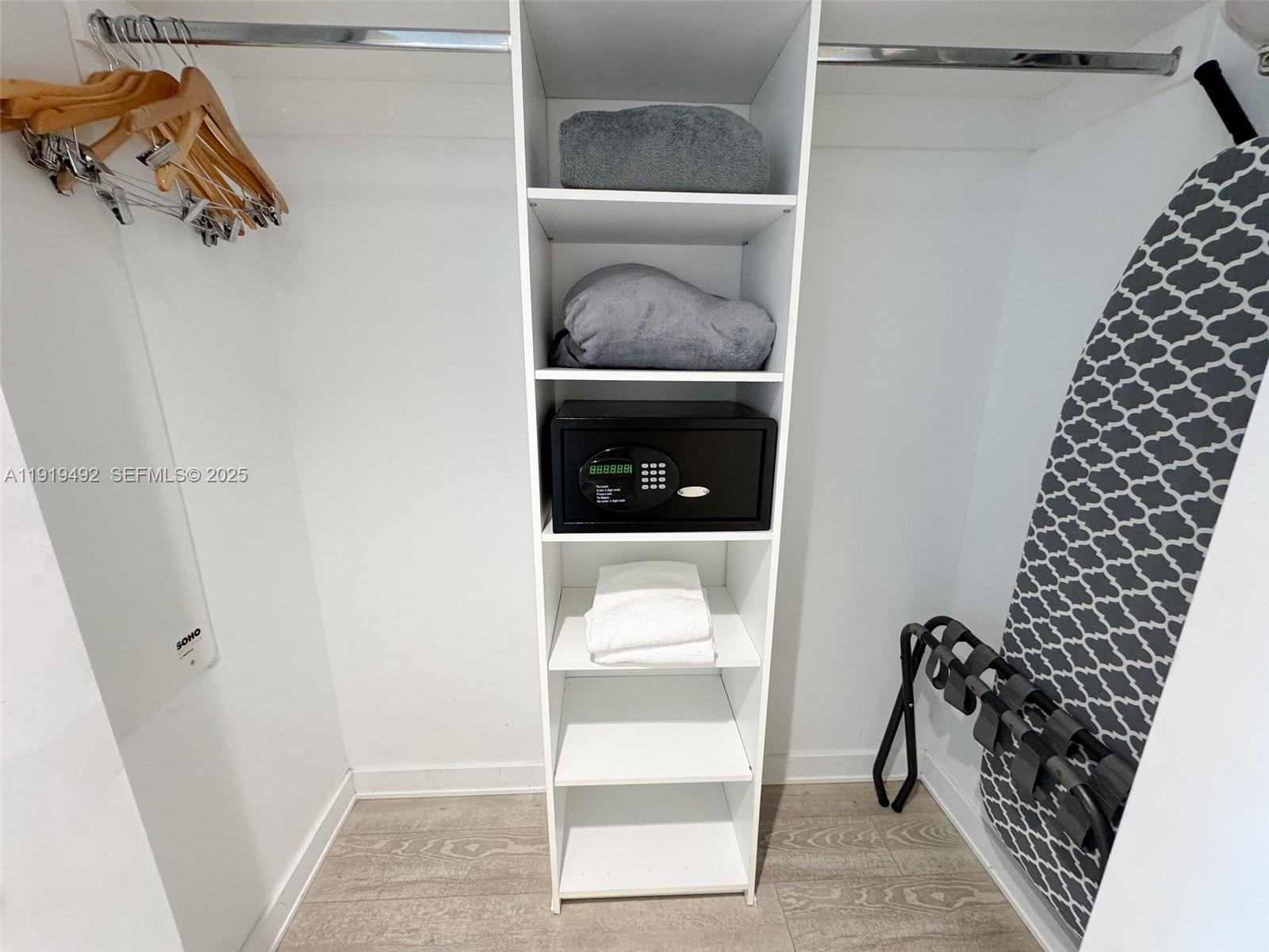 BEACHWALK CONDOMINIUM - Residential