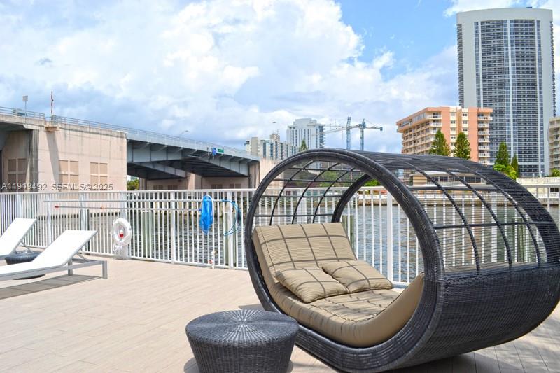 BEACHWALK CONDOMINIUM - Residential