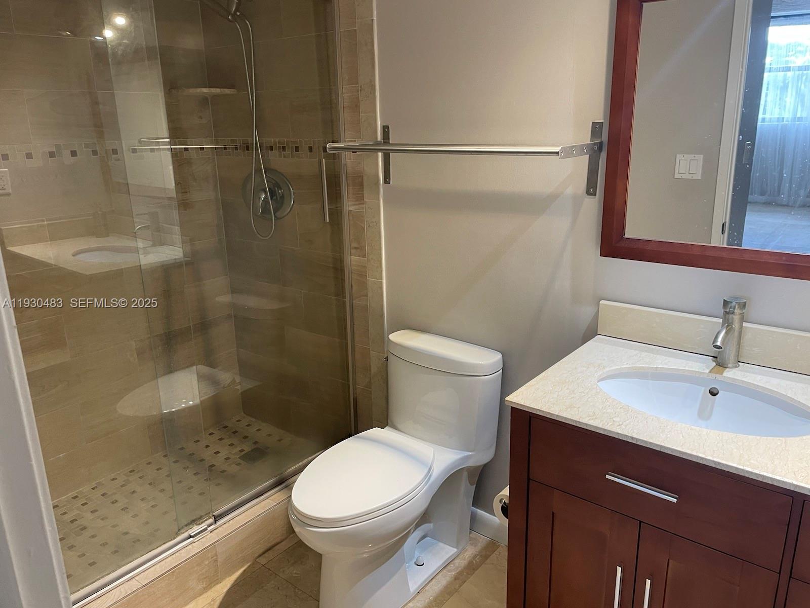 WINSTON TOWERS 600 CONDO - Residential Lease