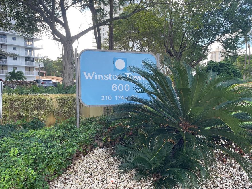 BEAUTIFUL, VERY SPACIOUS 3/3, SPLIT PLAN ON THE 4TH FLOOR. MARBLE FLOORS, UPDATED KITHCHEN WITH A BREAKFAST AREA. AND UPDATED BATHROOMS. LARGE MASTER BEDROOM , PLENTY OF CLOSET'S SPACES. FULL SIZE WASHER & DRYER IN THE UNIT. LOCATED IN A BEAUTIFUL SUNNY ISLE JUST A BLOCK WALK TO THE BEACH. CONVENIENTLY LOCATED TO SHOPPING, RESTAURANTS  AND AVENTURA MALL.