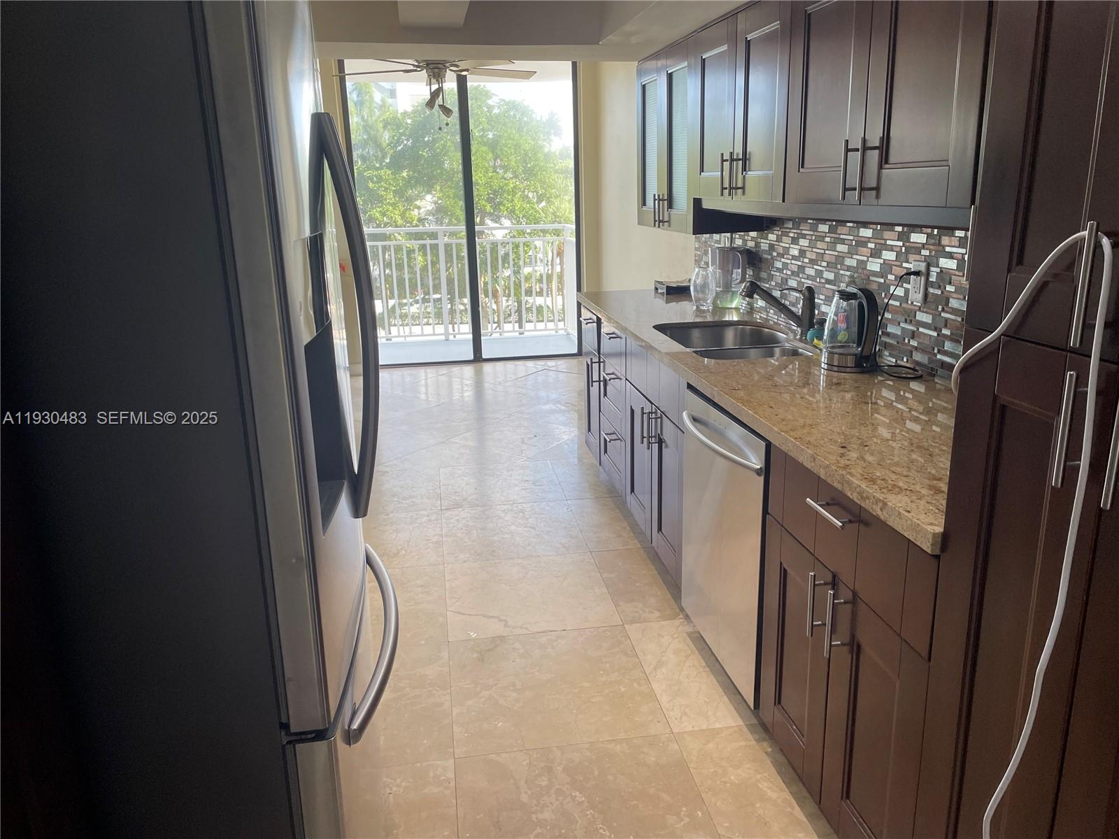 WINSTON TOWERS 600 CONDO - Residential Lease