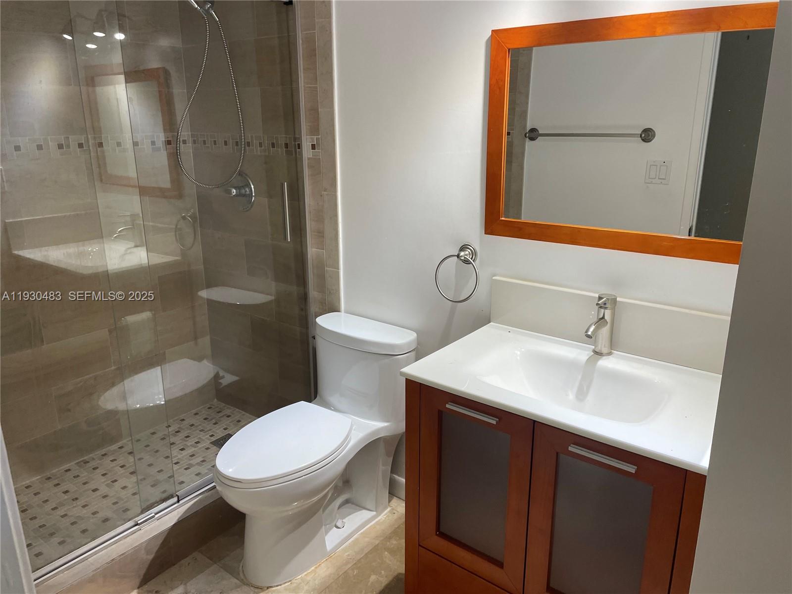 WINSTON TOWERS 600 CONDO - Residential Lease