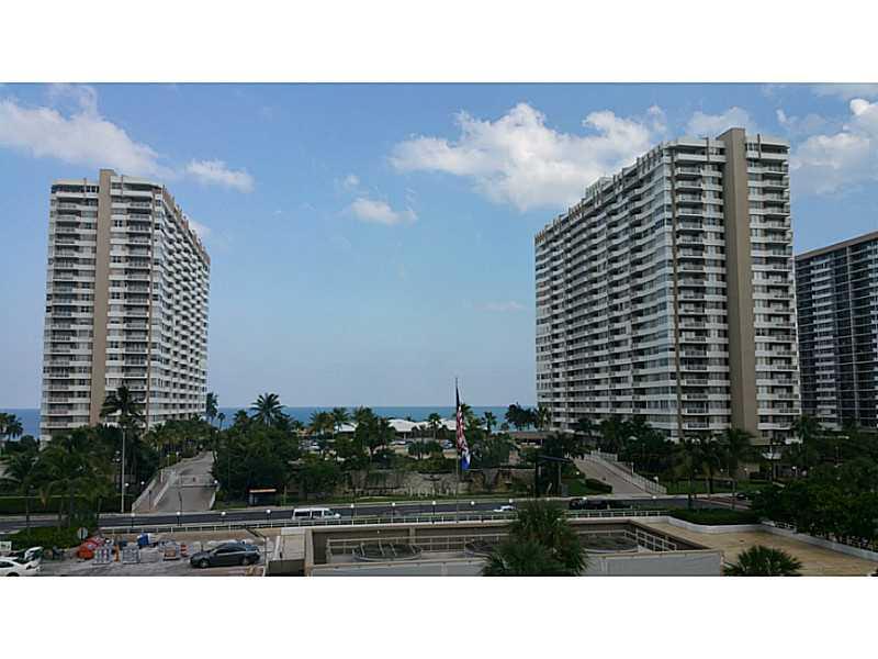 2 LARGE BEDROOMS,2 BATHROOMS,TILED FLOORS,NEW CARPET IN THE BEDS,NEW WINDOW TREATMENTS. RARE OPPORTUNITY. FABULOUS RESORT STYLE COMPLEX. AMENITIES INCLUDE 2 POOLS,2 RESTAURANTS,TENNIS,BOAT DOCK,2 GYMS. MAINTENANCE INCLUDES HOT WATER,CABLE,A/C,PEST CONTROL . EASY TO SHOW CALL L.A.