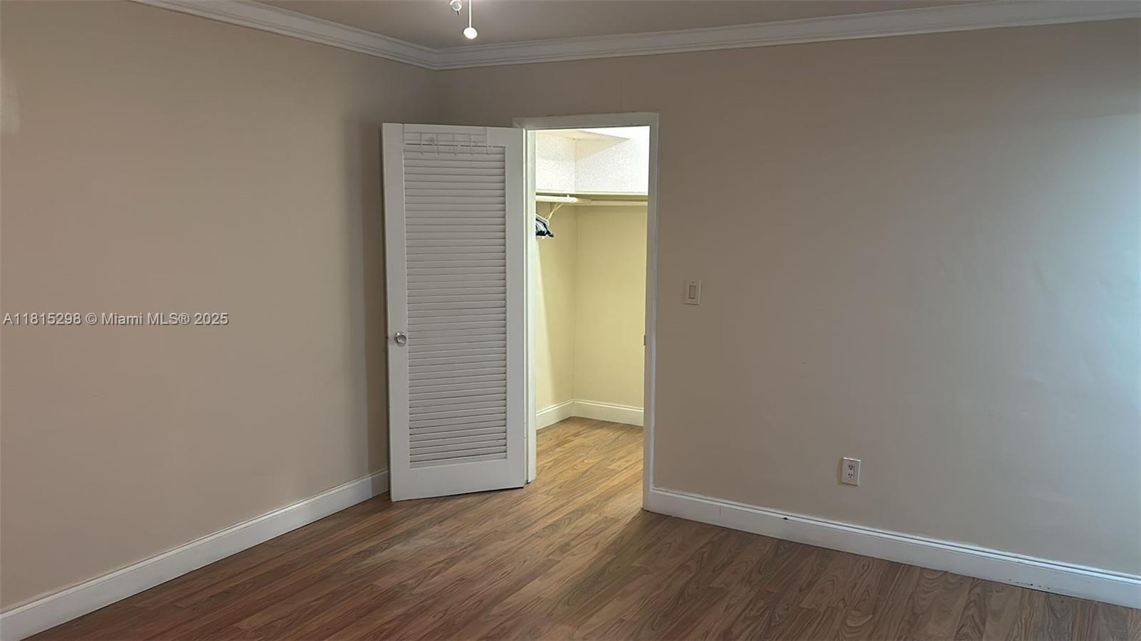 SUTTON HOUSE CONDO - Residential Lease