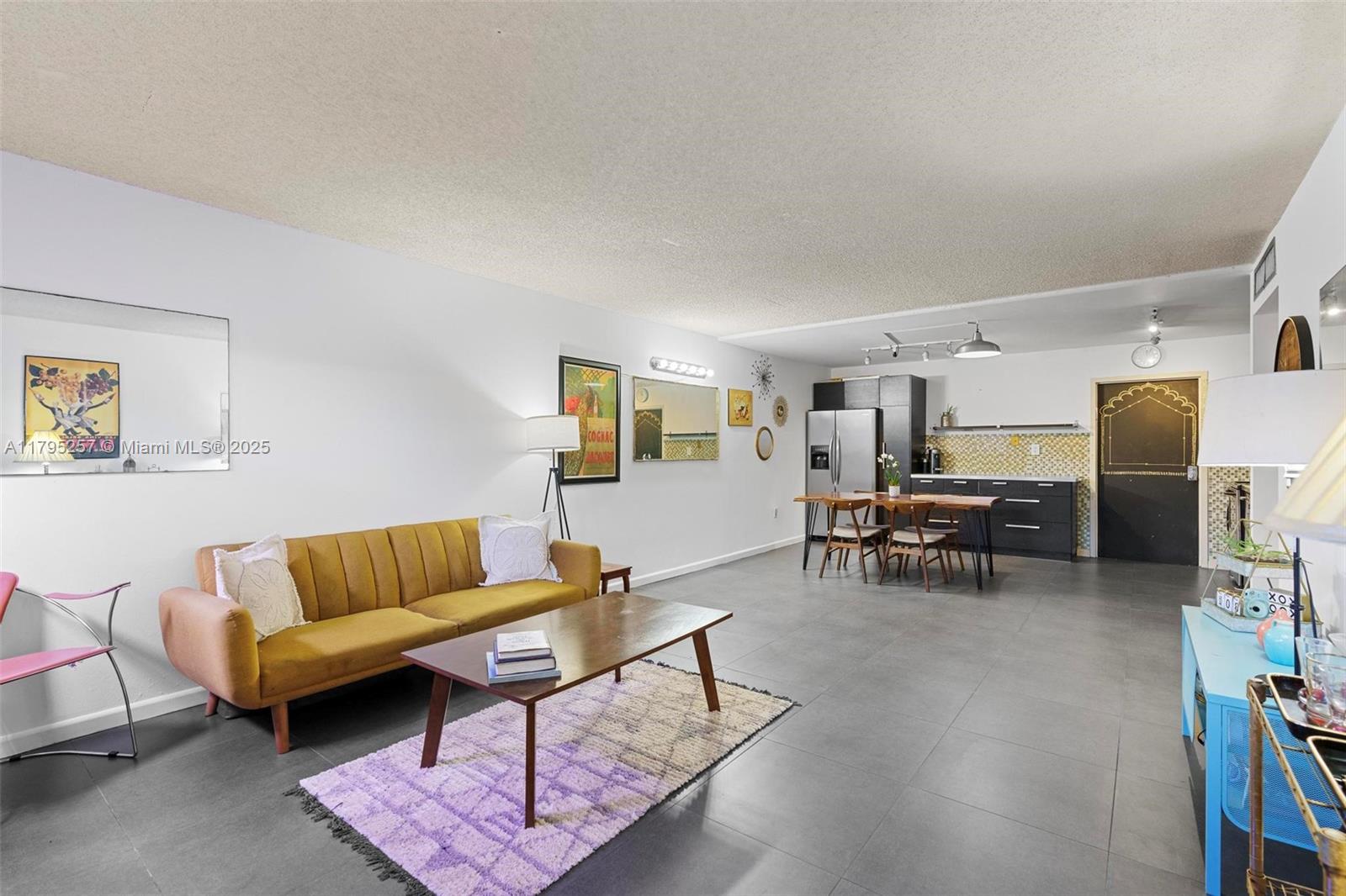 MIAMI SHORES CONDO - Residential Lease