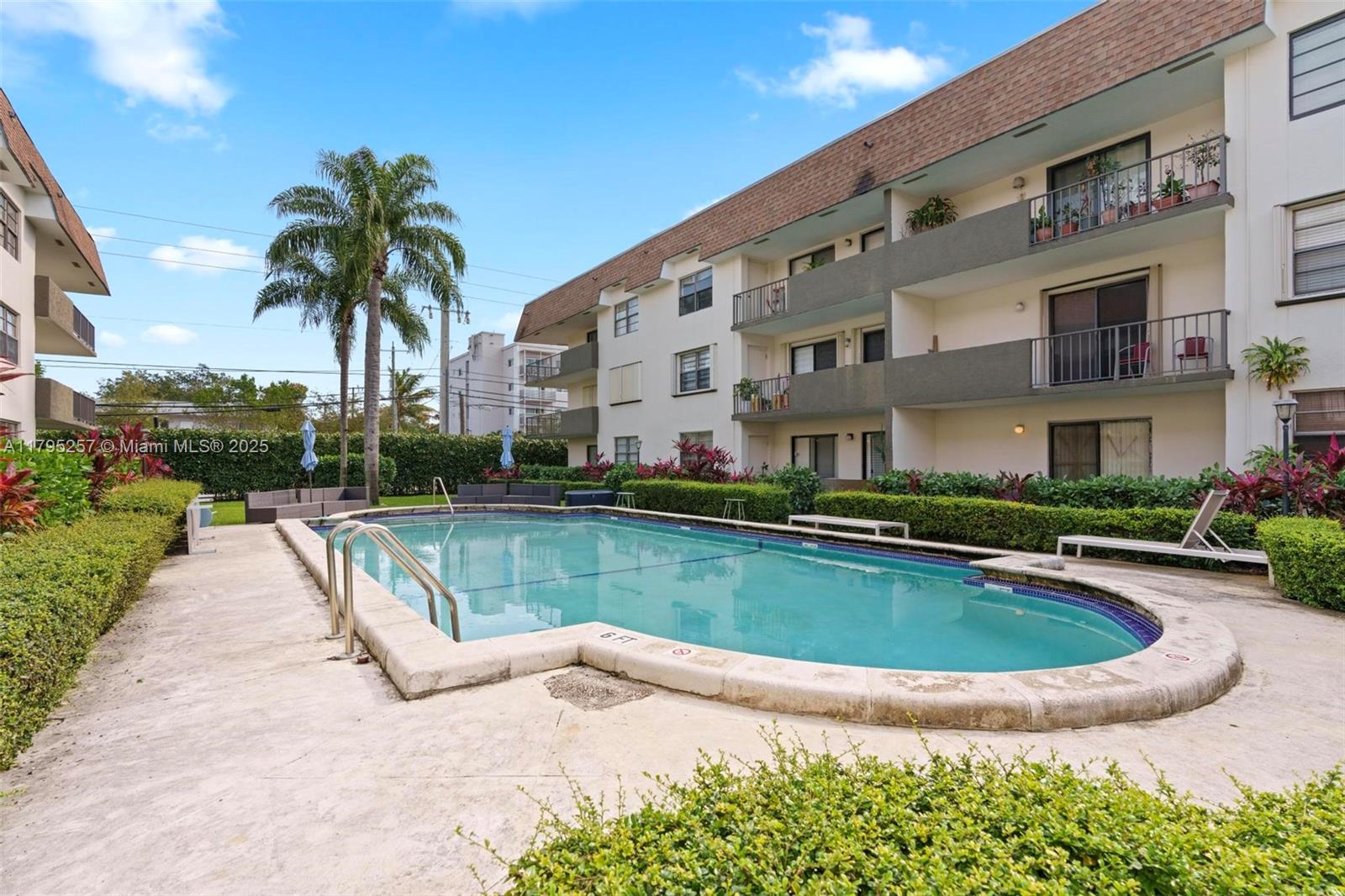 9022 Ne 8th Ave 1L, Miami Shores, Miami-Dade County, Florida - 2 Bedrooms  
2 Bathrooms - 