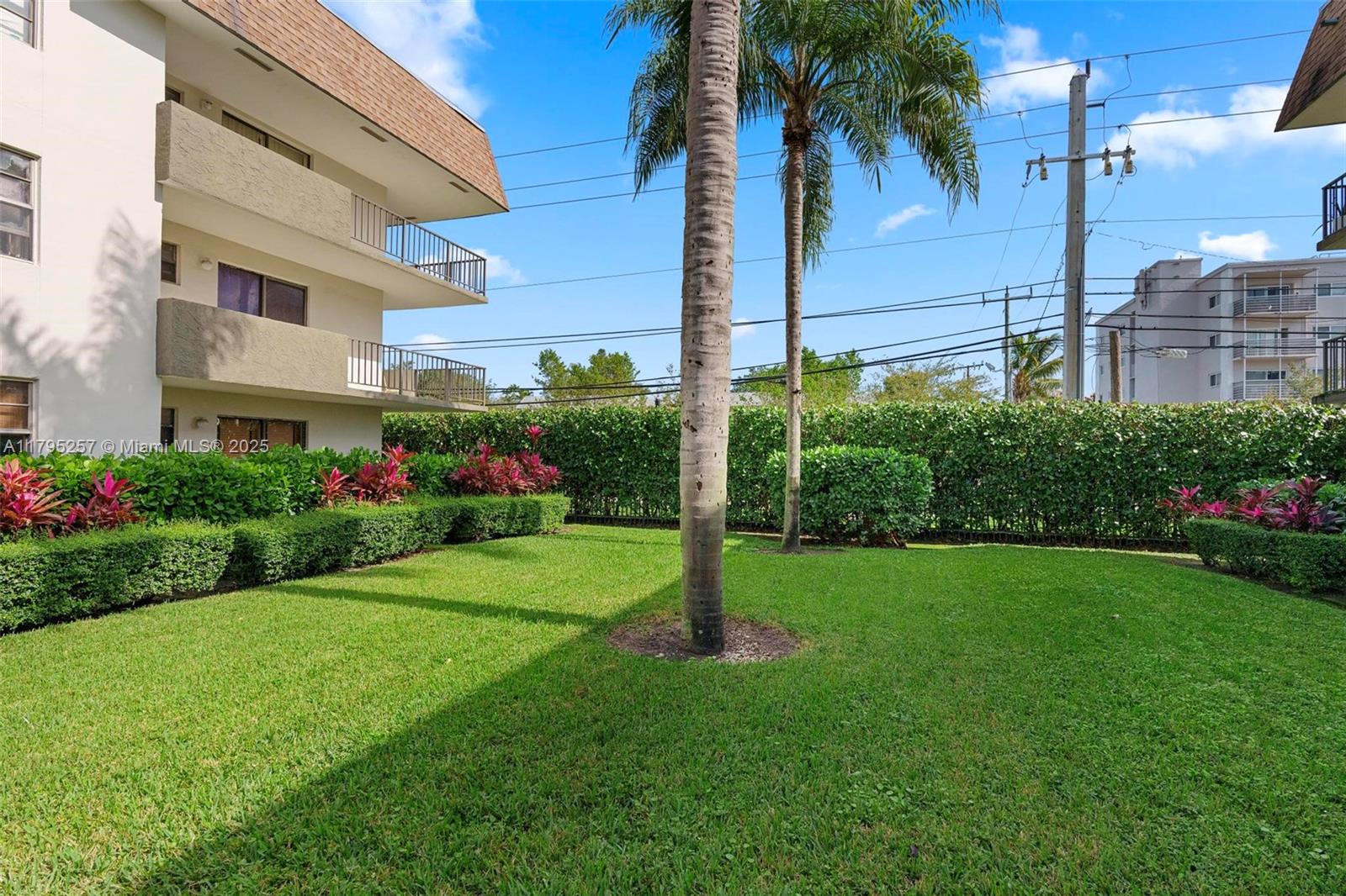 MIAMI SHORES CONDO - Residential Lease