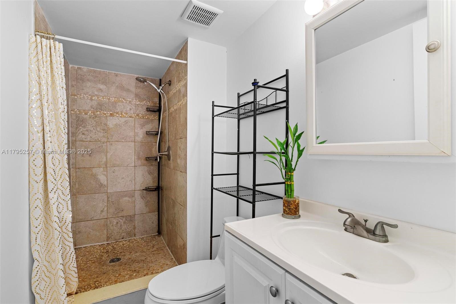 MIAMI SHORES CONDO - Residential Lease