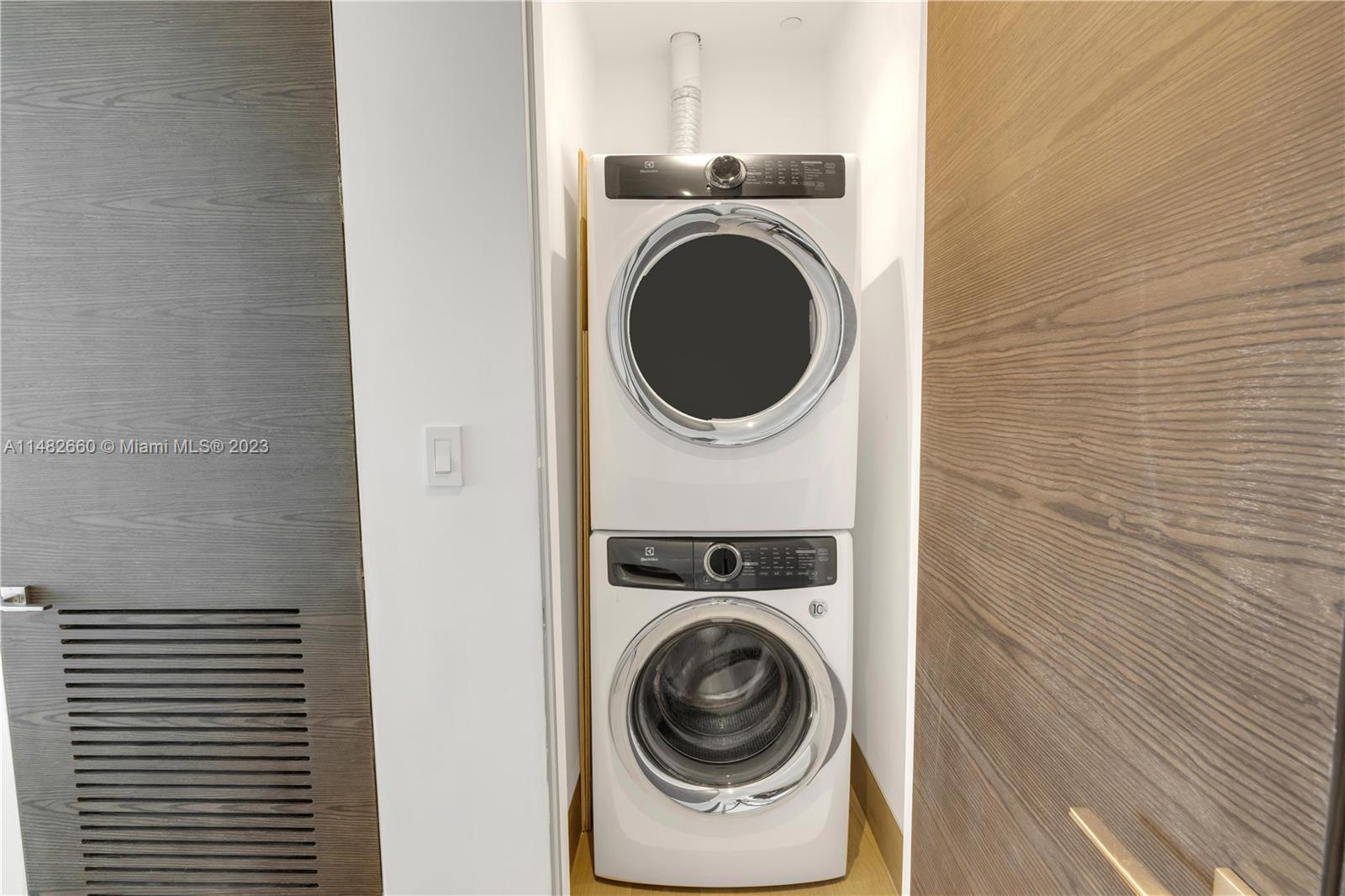 ECHO BRICKELL CONDO - Residential