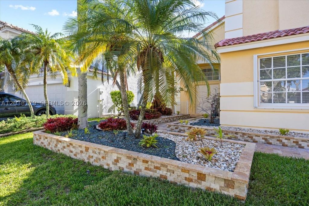 Photo of 1099 Birchwood Rd, Weston, FL 33327 (MLS # A12038179)