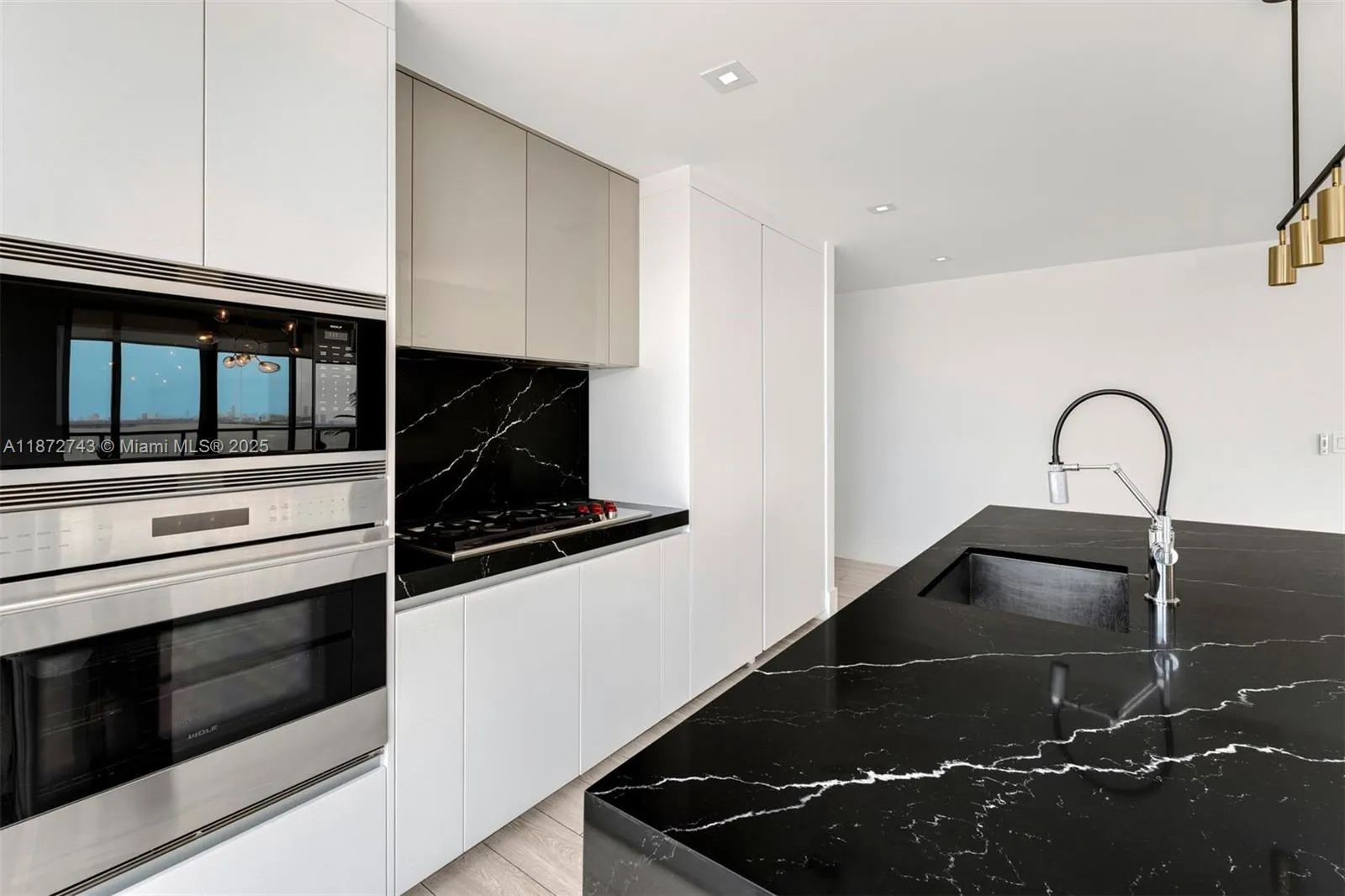 Miami, Florida 33137, United States, 3 Bedrooms Bedrooms, ,5 BathroomsBathrooms,Residential,Active,204313