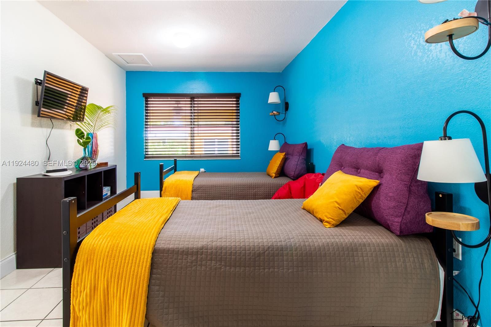 LAWRENCE EST LAND COS SUB - Residential Lease