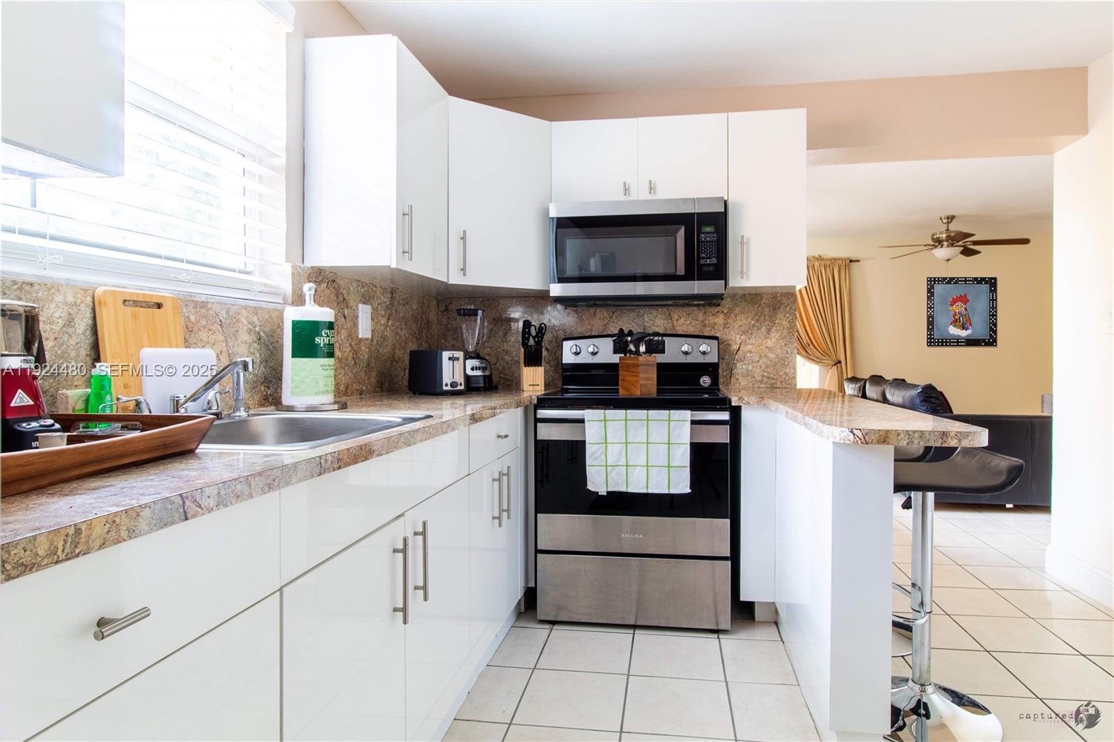 LAWRENCE EST LAND COS SUB - Residential Lease