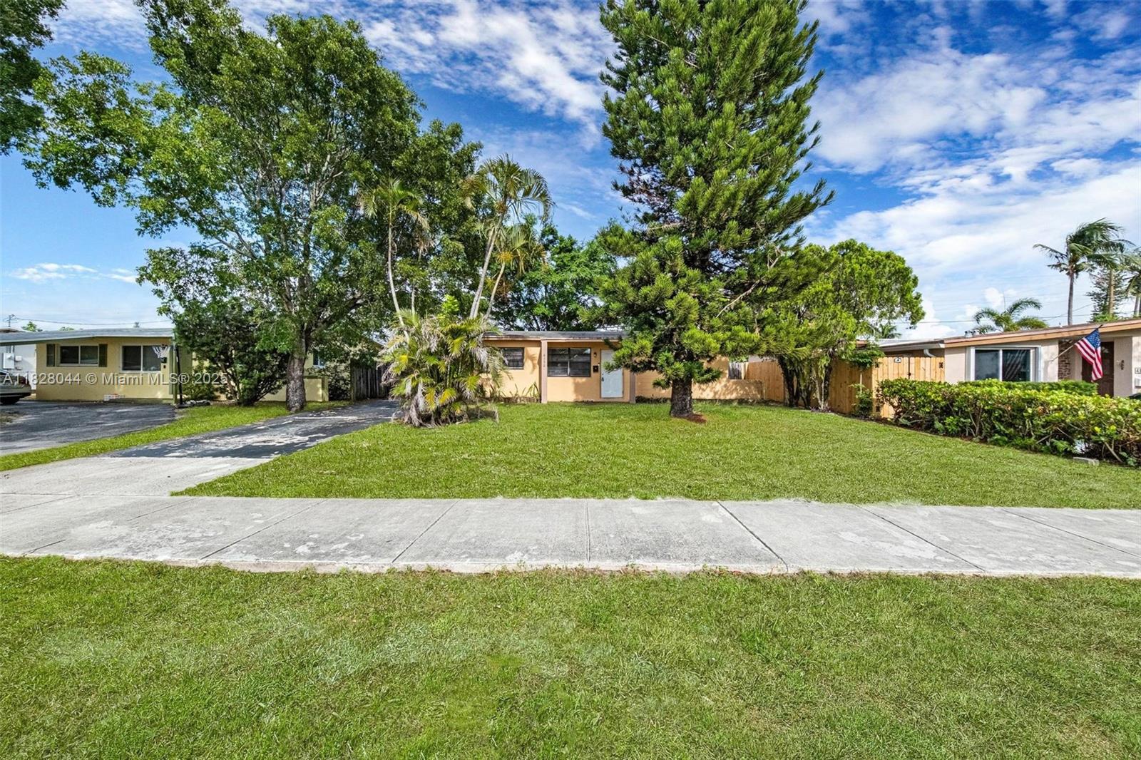 TWIN LAKES HOMES SEC 3 - Residential