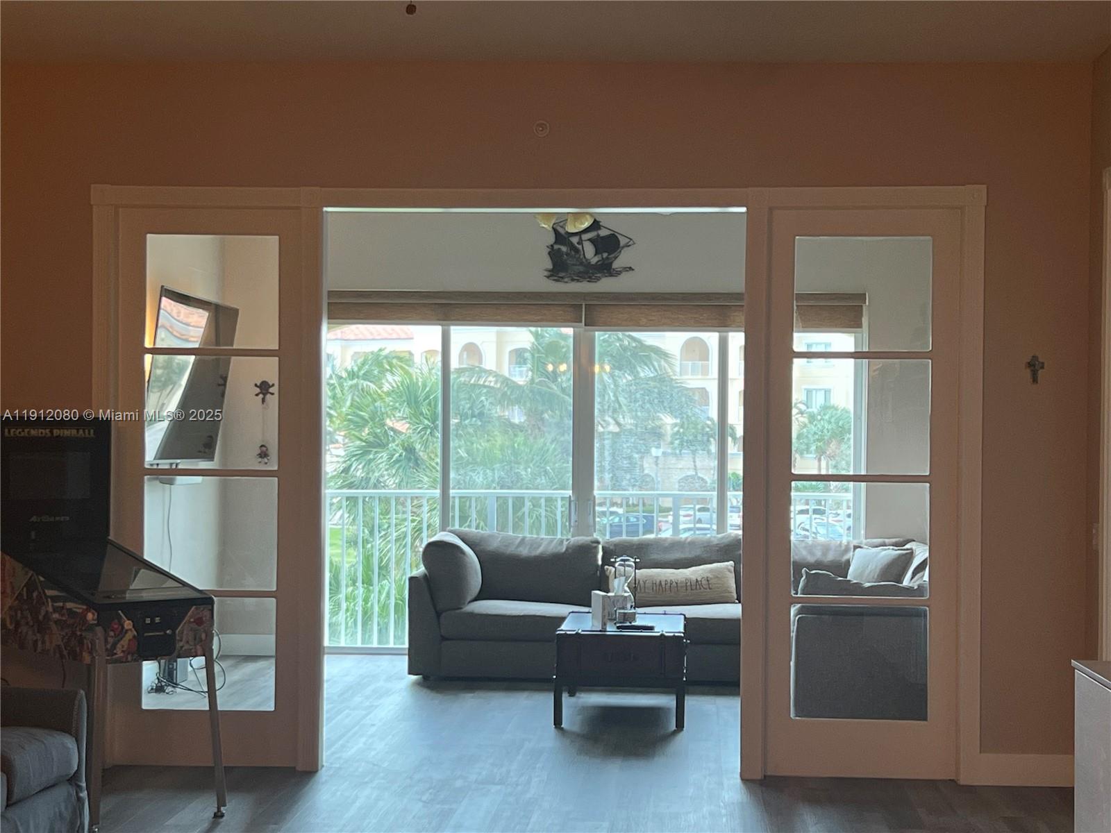 HARBOUR ISLE AT HUTCHINSO - Residential Lease