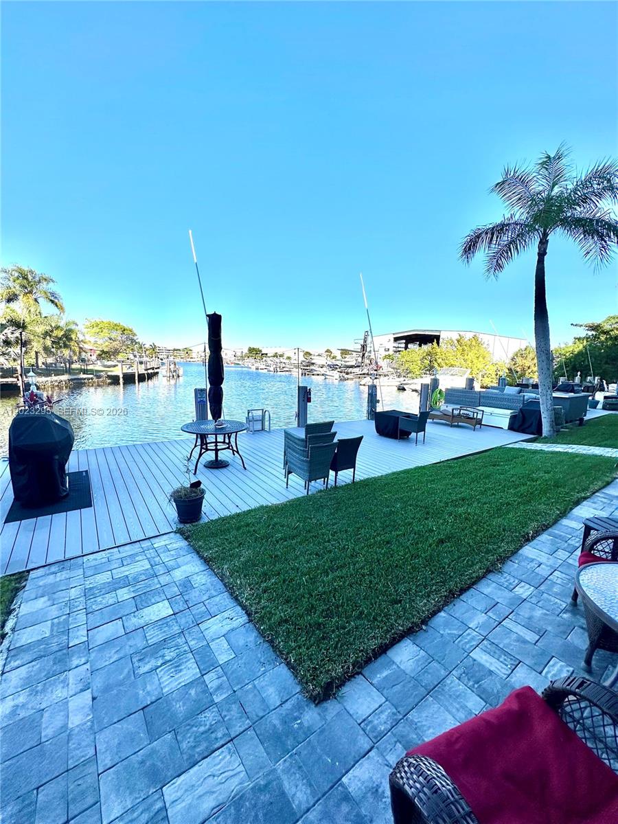 ISLAND CLUB FOUR CONDO - Residential