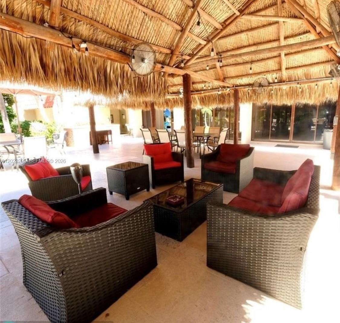 ISLAND CLUB FOUR CONDO - Residential
