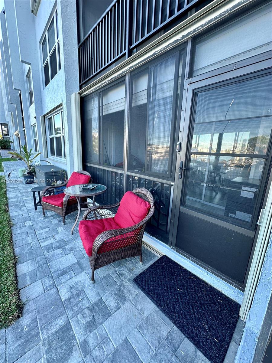 ISLAND CLUB FOUR CONDO - Residential