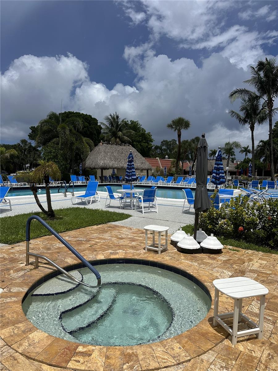 ISLAND CLUB FOUR CONDO - Residential