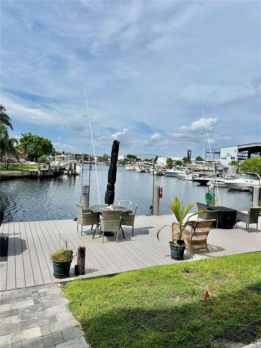 ISLAND CLUB FOUR CONDO - Residential