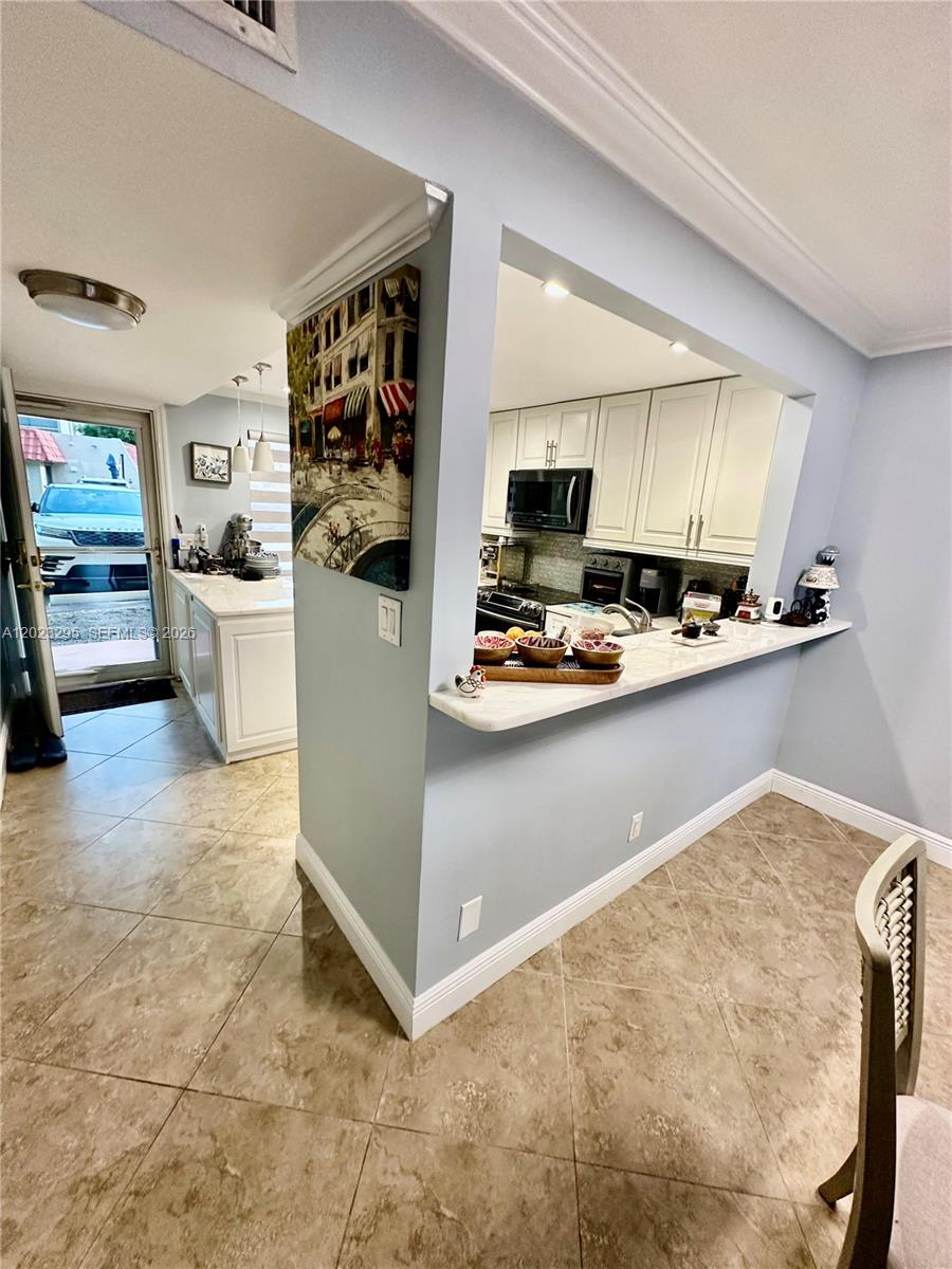 ISLAND CLUB FOUR CONDO - Residential