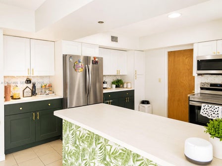 12601 STIRLING RD — listing photo 2