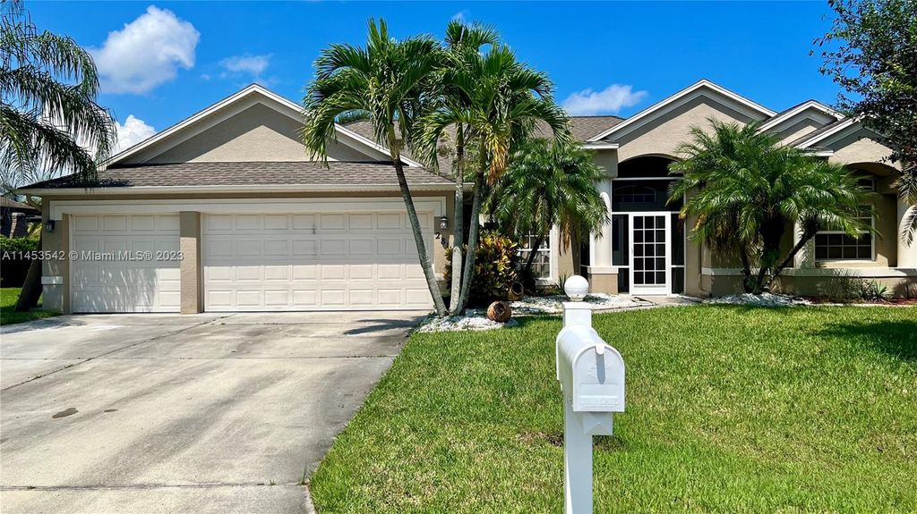 Photo of 2811 S Serenity Cir S, Fort Pierce, FL 34981 (MLS # A11453542)