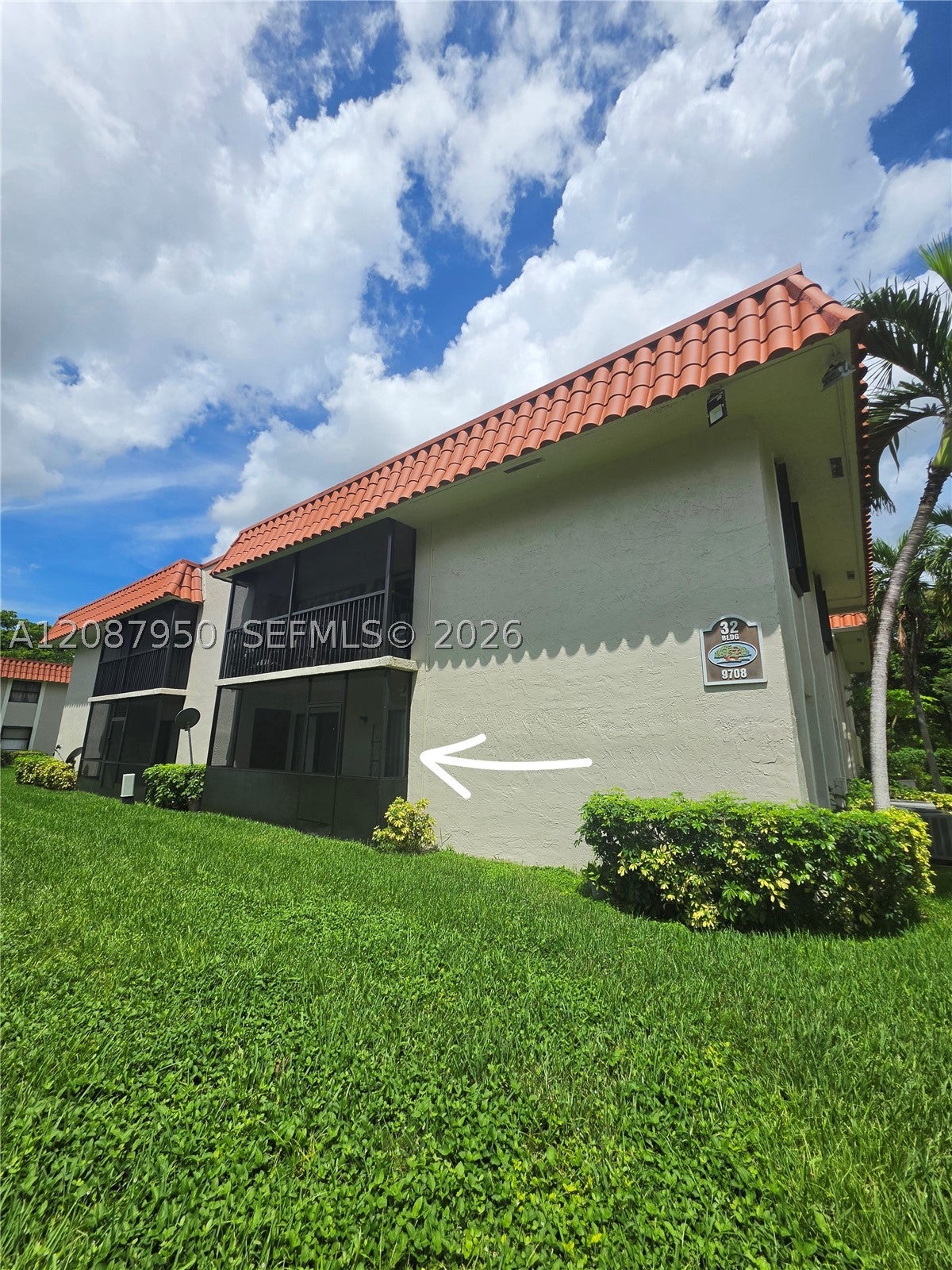 9708 Hammocks Blvd 10132, Miami FL 33196