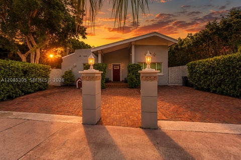 Photo of 3719 Sheridan Ave, Miami Beach, FL 33140 (MLS # A12085305)