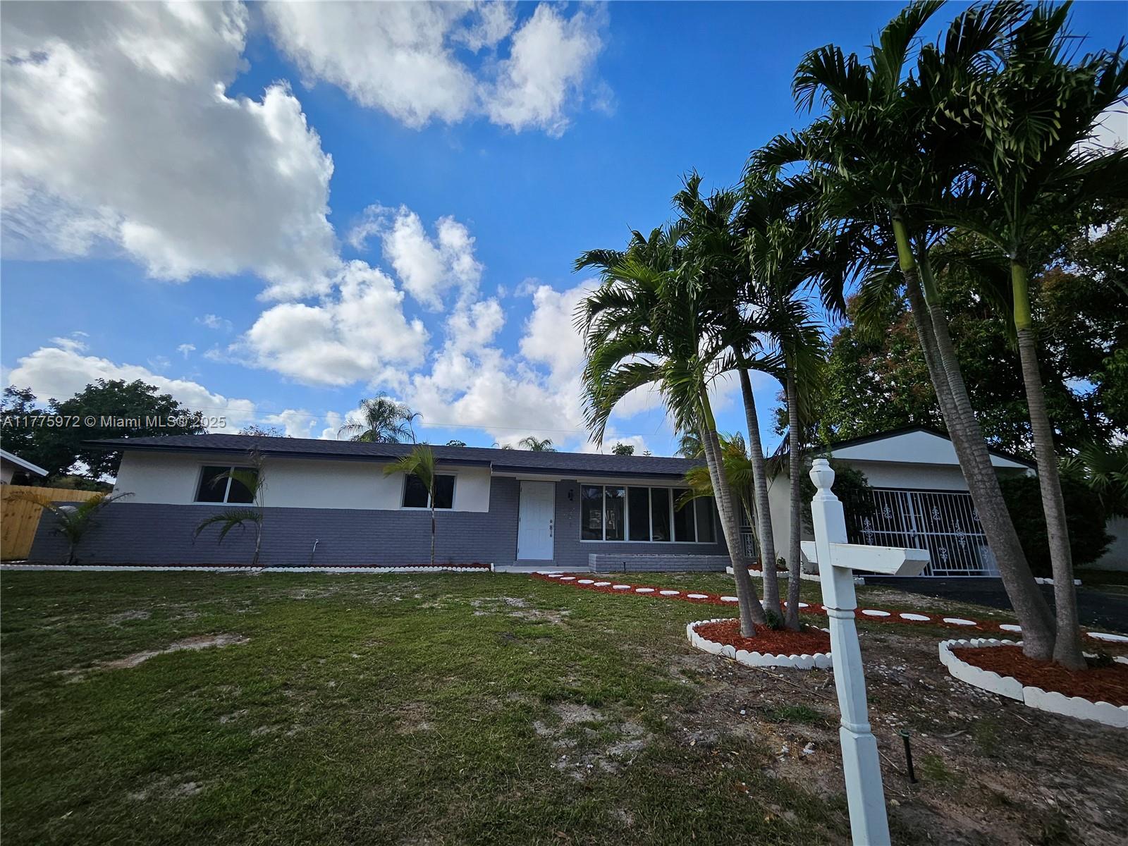 221 SW 53rd Ave