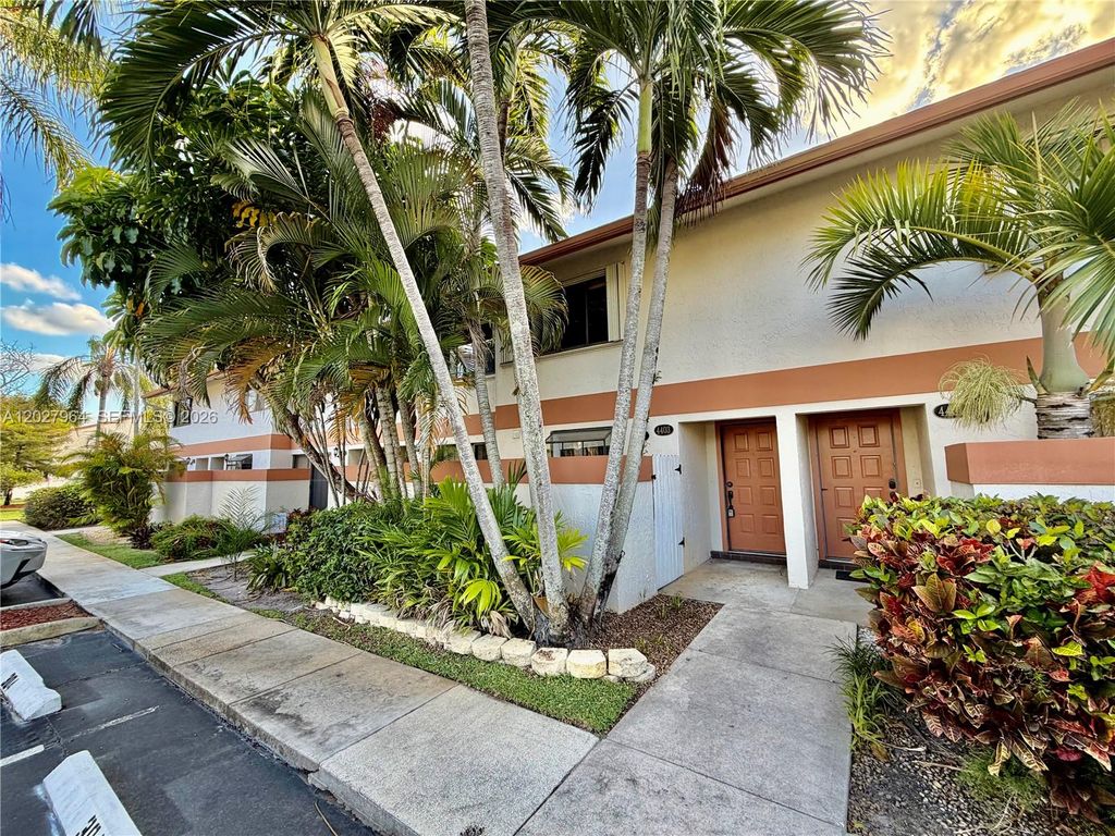 Photo of 4403 SW 70th Ter #4403, Davie, FL 33314 (MLS # A12027964)