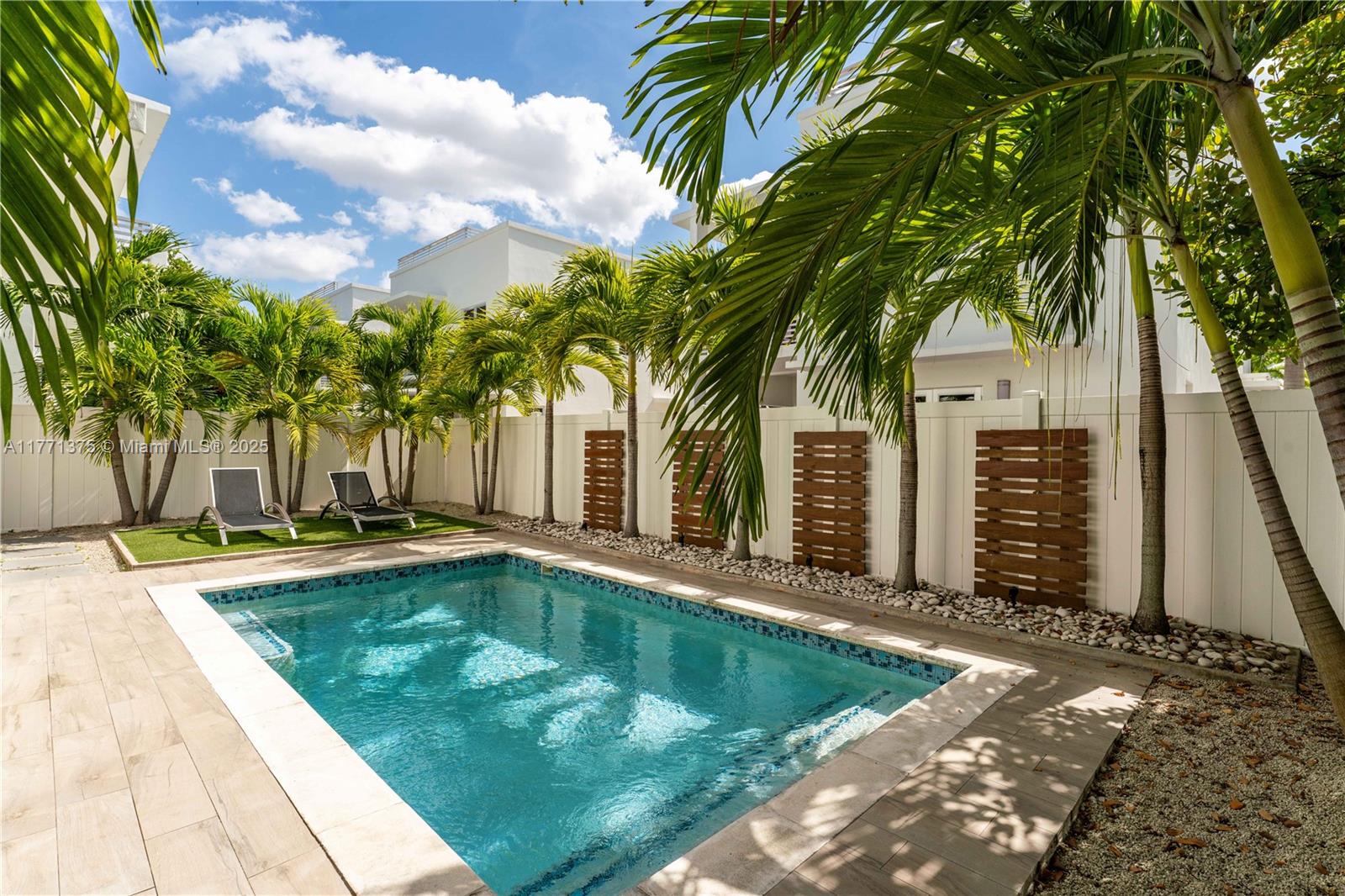 Property for Sale at 3445 Nw 84th Ct, Doral, Miami-Dade County, Florida - Bedrooms: 4 
Bathrooms: 5  - $1,718,000