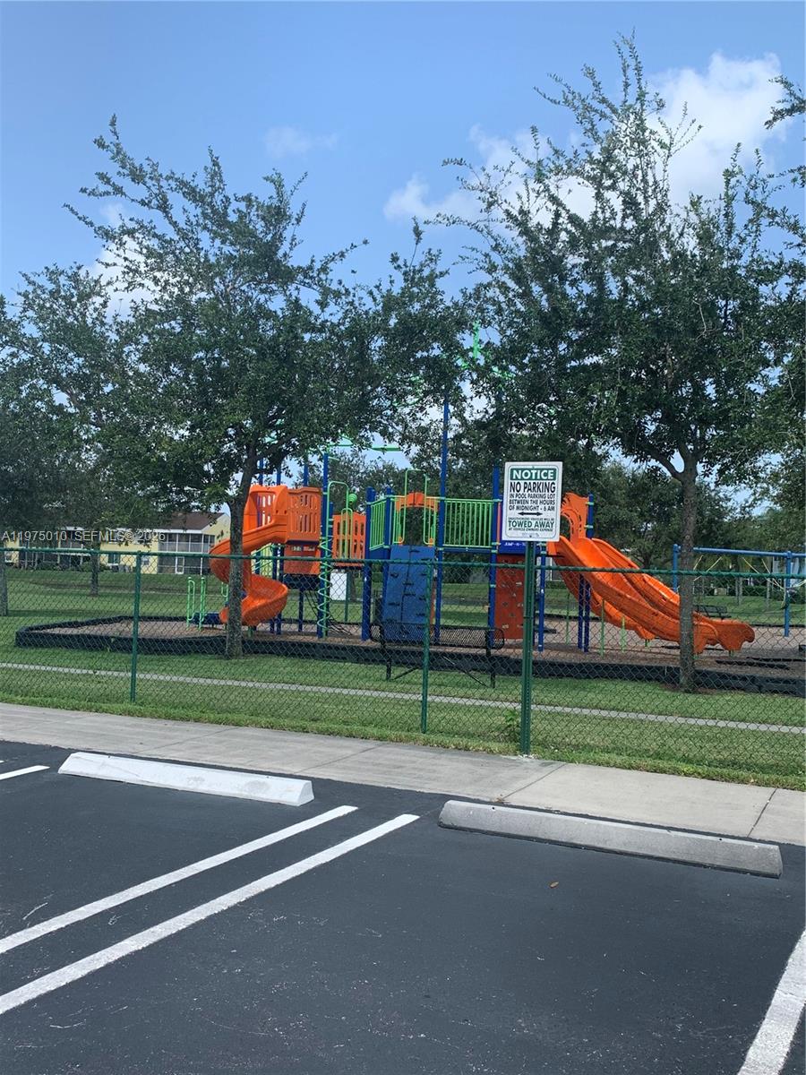 TOWNGATE CONDO THIRTEEN - Residential Lease