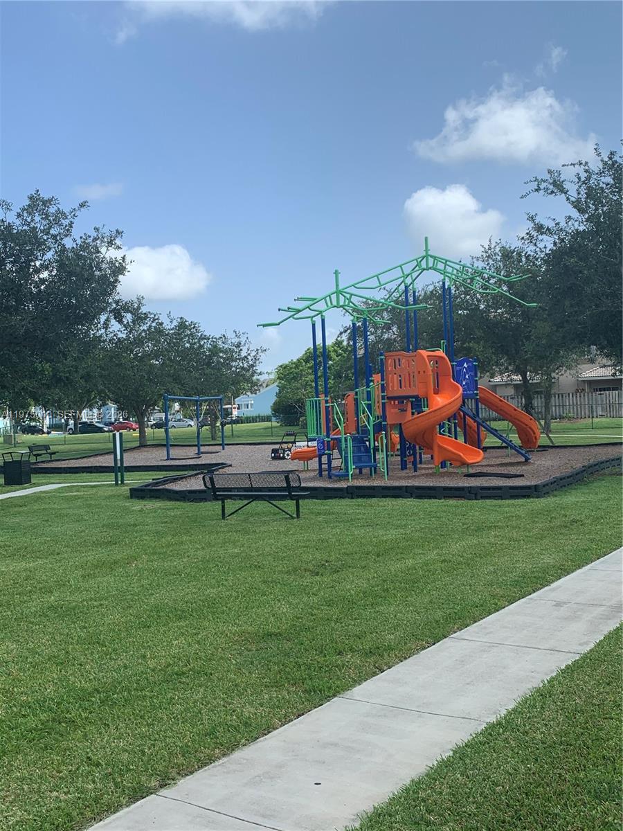 TOWNGATE CONDO THIRTEEN - Residential Lease