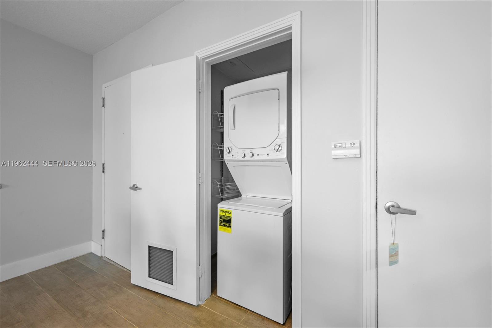 METROPOLIS II AT DADELAND - Residential