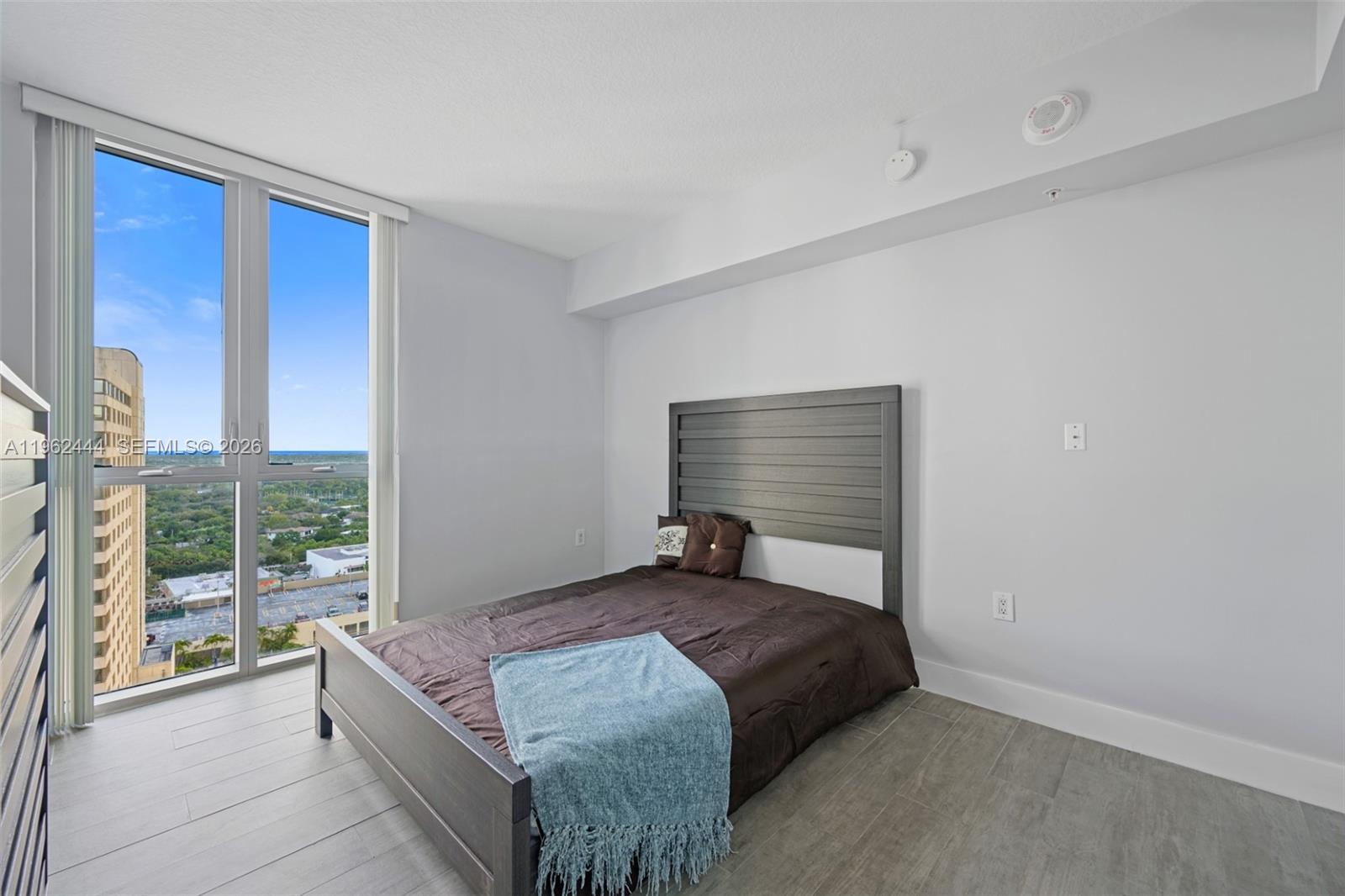 METROPOLIS II AT DADELAND - Residential