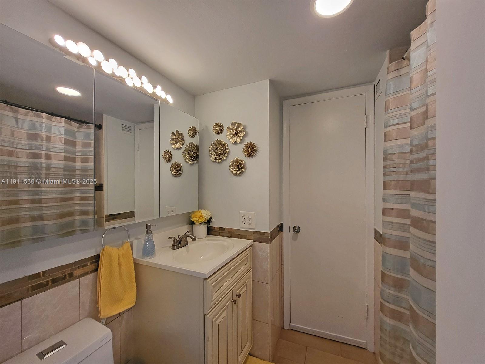 IMPERIAL TOWERS CONDO - Residential Lease