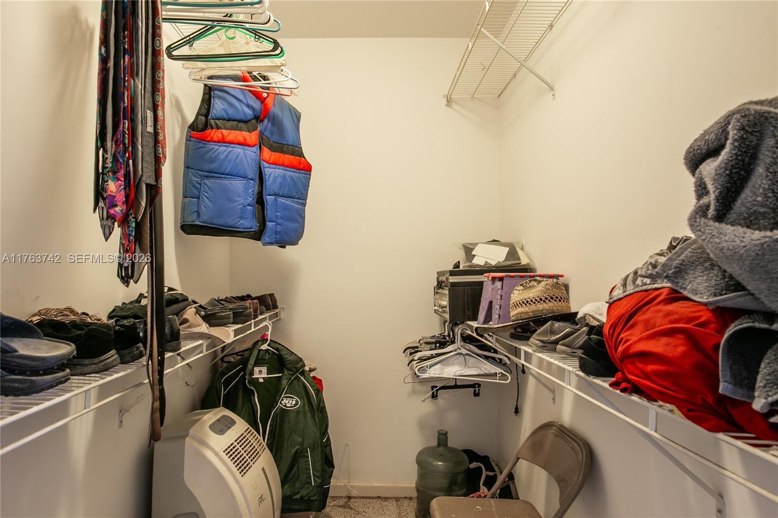 TROPICAL HAVEN - Residential