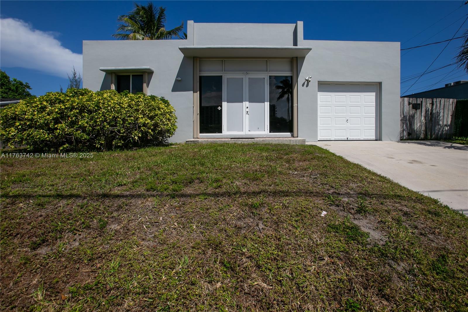 4750 Sw 43rd Ave, Dania Beach, Miami-Dade County, Florida - 2 Bedrooms  
2 Bathrooms - 