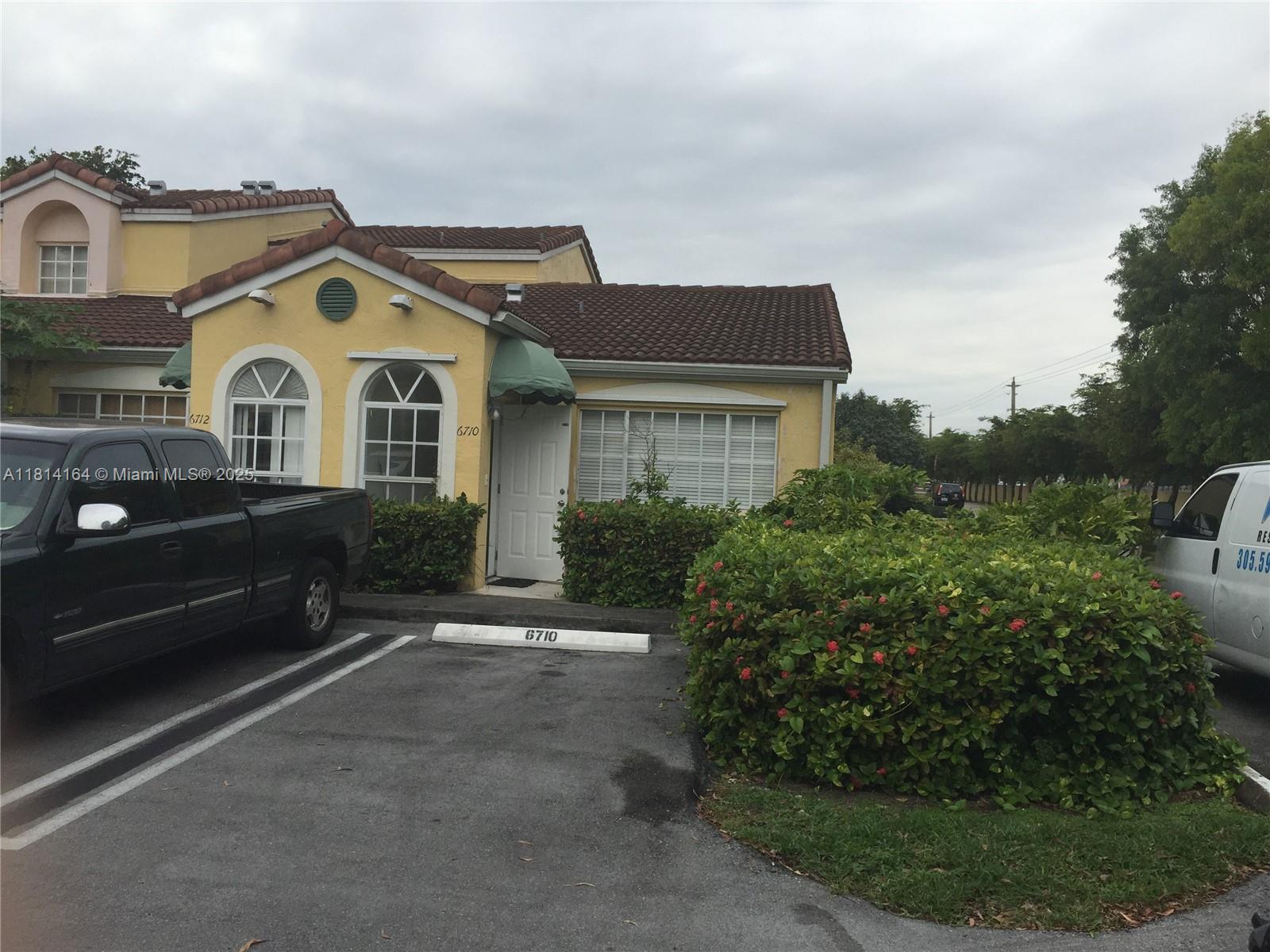 Rental Property at 6710 Nw 166th Ter 305, Miami Lakes, Miami-Dade County, Florida - Bedrooms: 1 
Bathrooms: 1  - $1,950 MO.