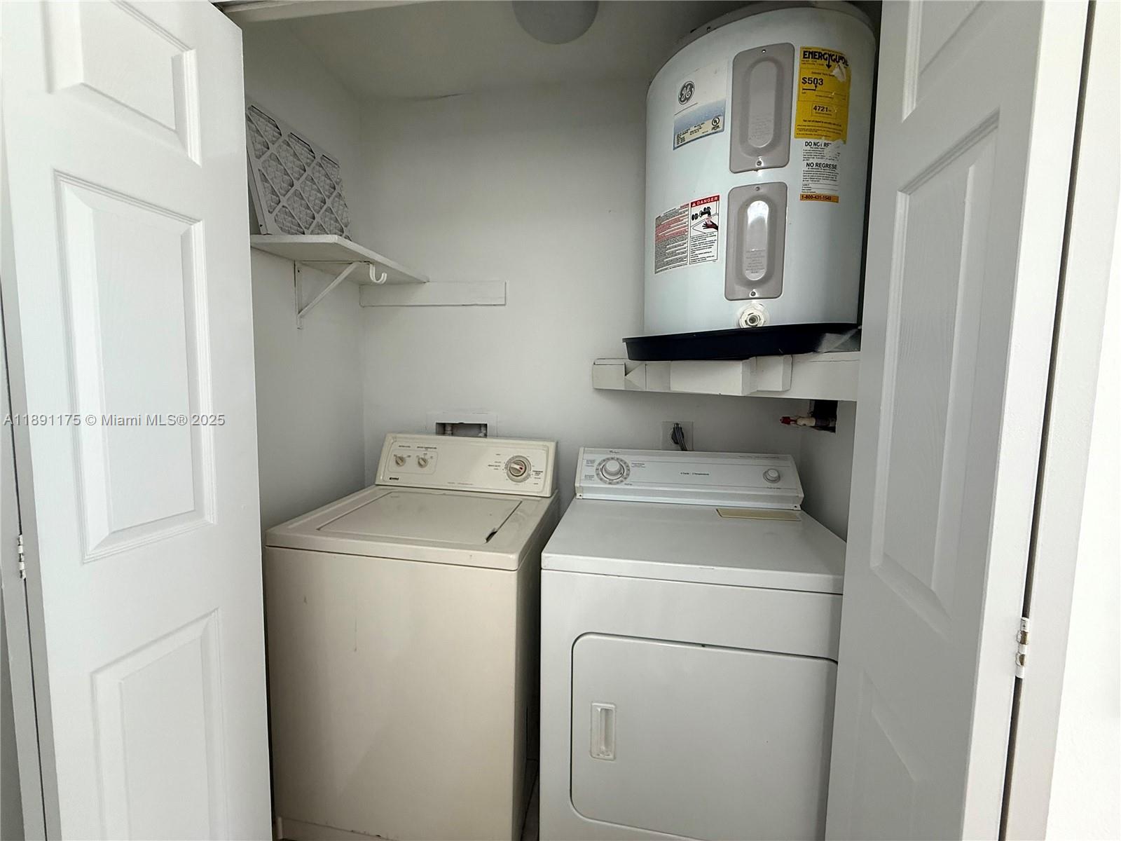 PRESERVE AT AVERY LAKES - Residential Lease