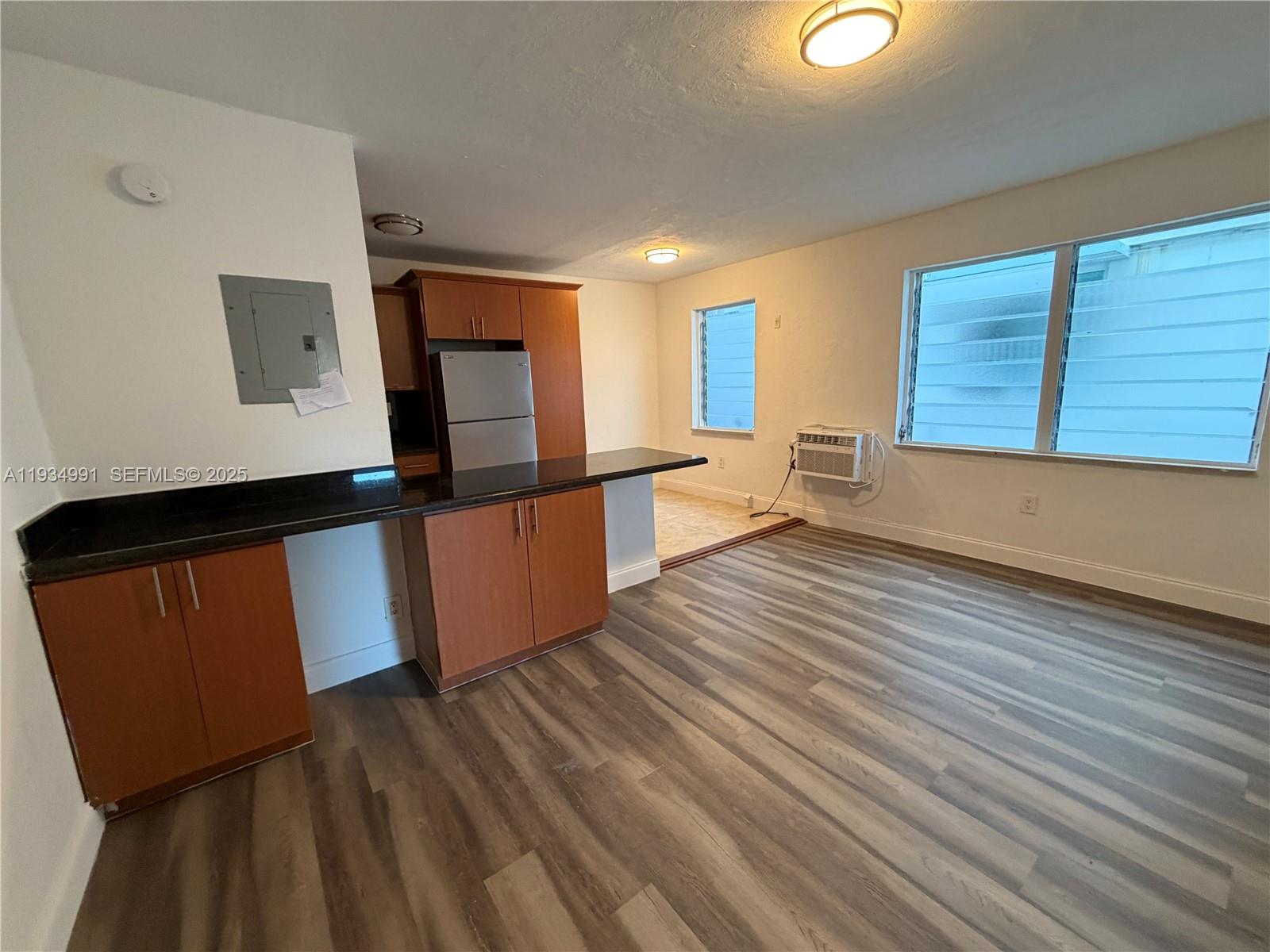 THE DOVE CONDO - Residential Lease