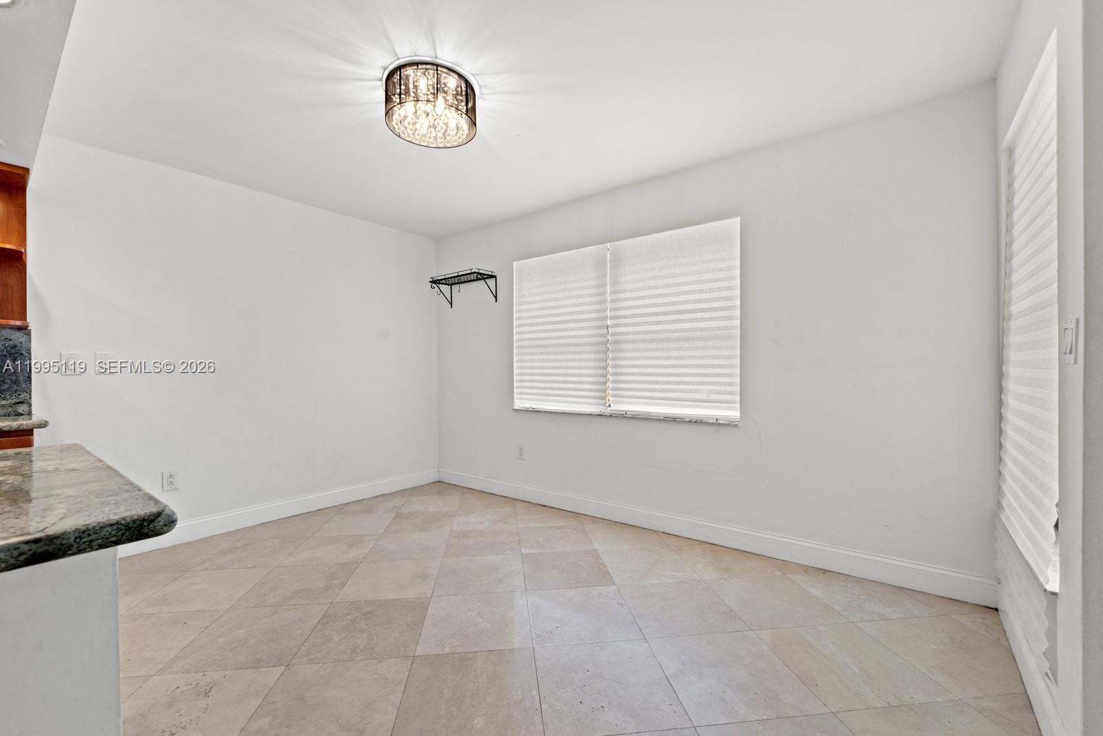 TIGERS TEN CONDO - Residential