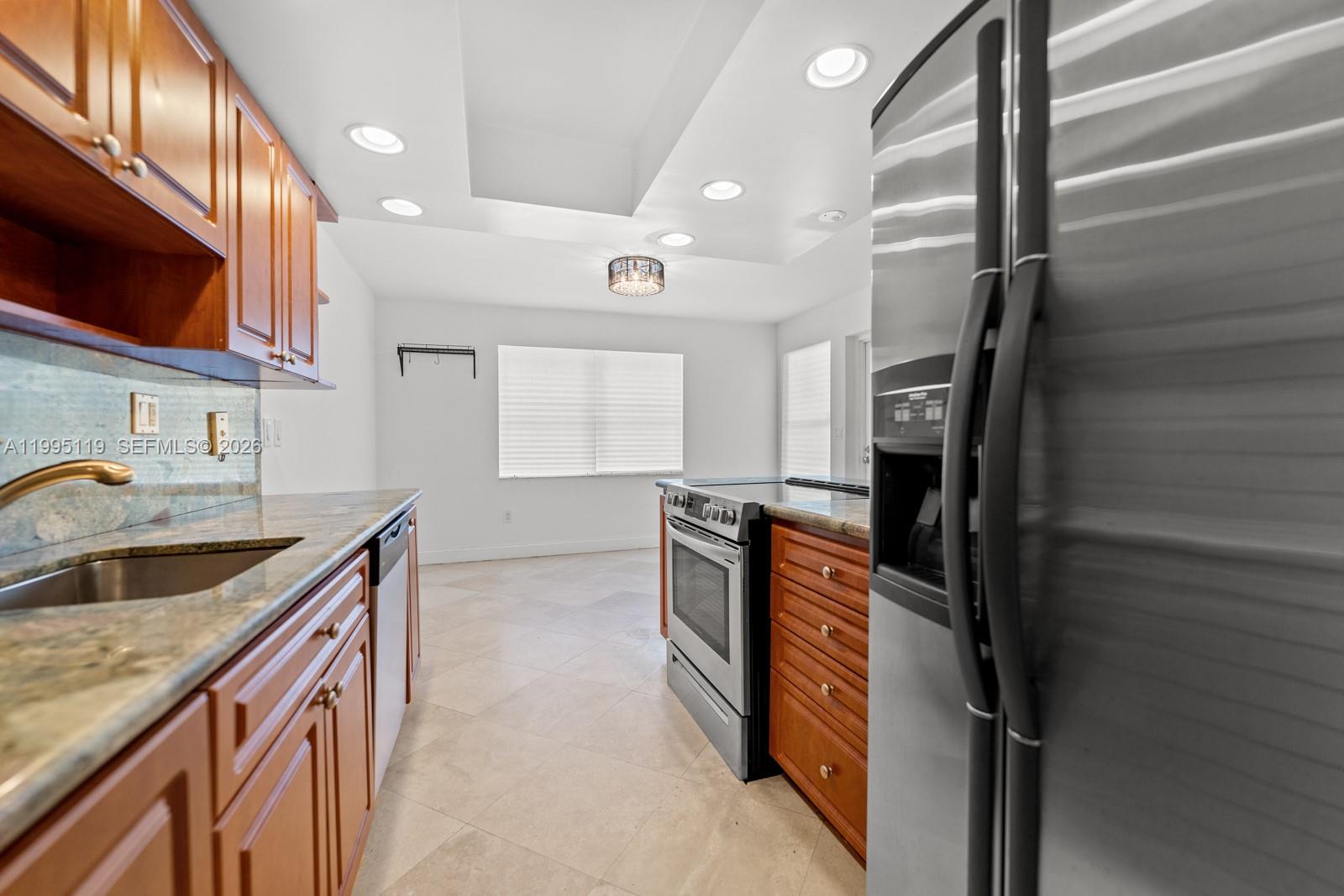 TIGERS TEN CONDO - Residential