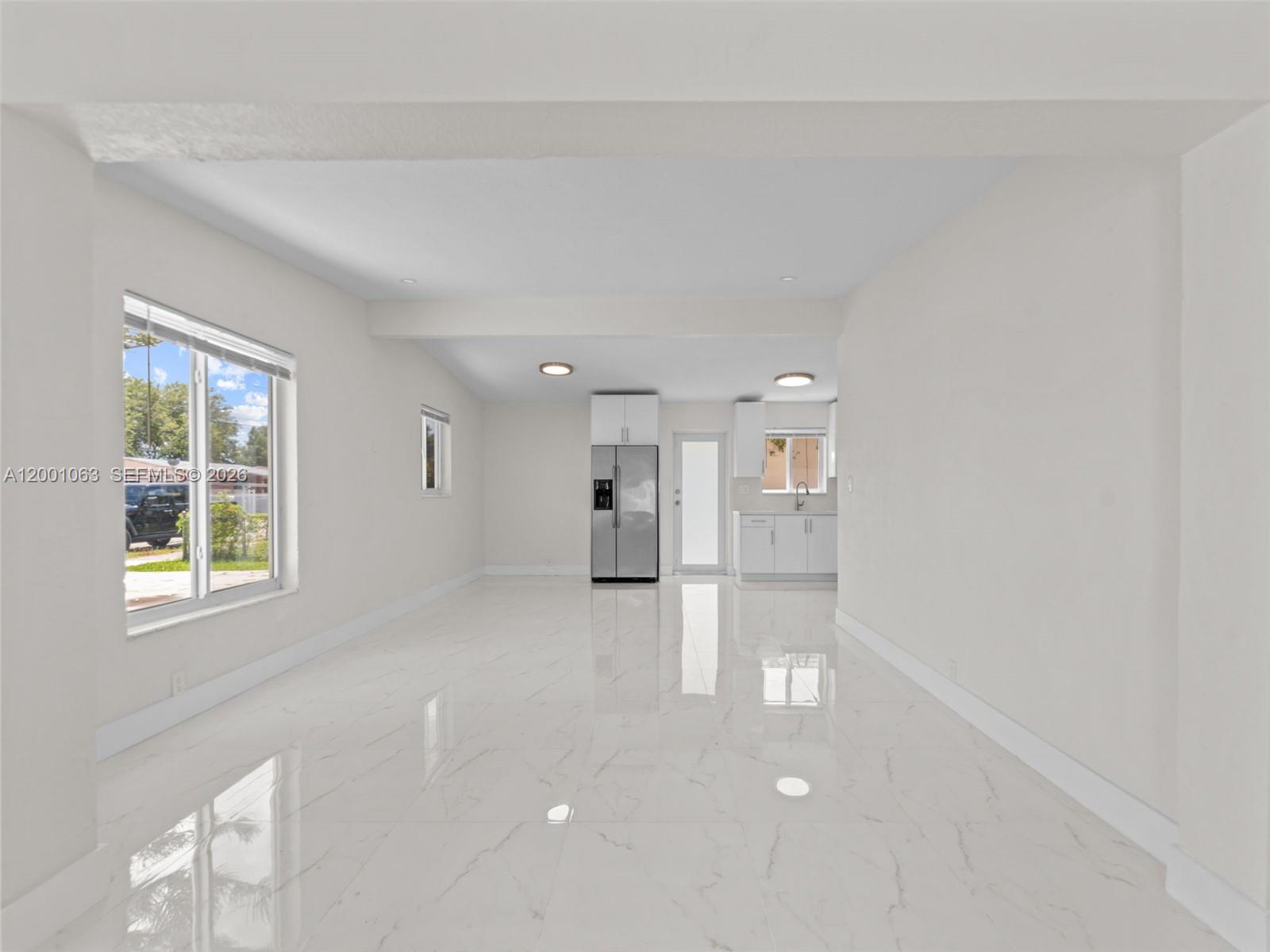 SEMINOLE LAWN - Residential